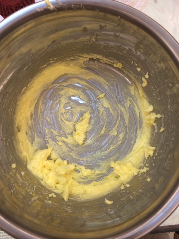 红丝绒奶油酒心蛋挞