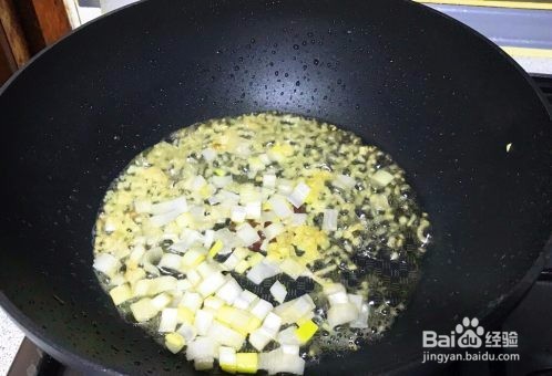 青蒜煎炒蛋豆腐怎么做好吃?家常做法教程