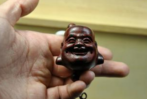 小叶紫檀盘玩的方法