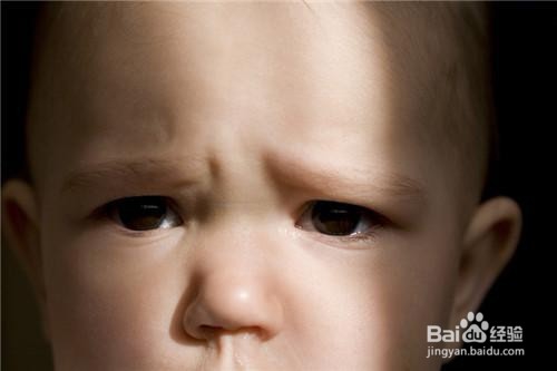 哪些表现可以看出孩子有自卑的心里呢?