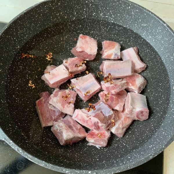 土豆排骨焖花卷