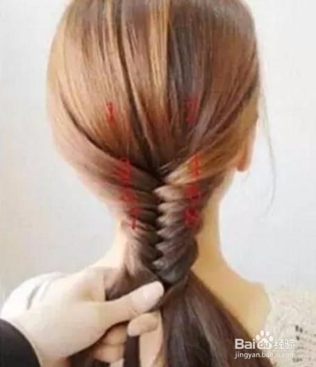 美发四股辫编法