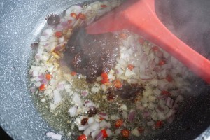 红烧豆腐家常做法,香辣可口,超级下饭菜