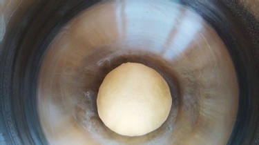 怎样做漂亮的咖啡花朵小面包？