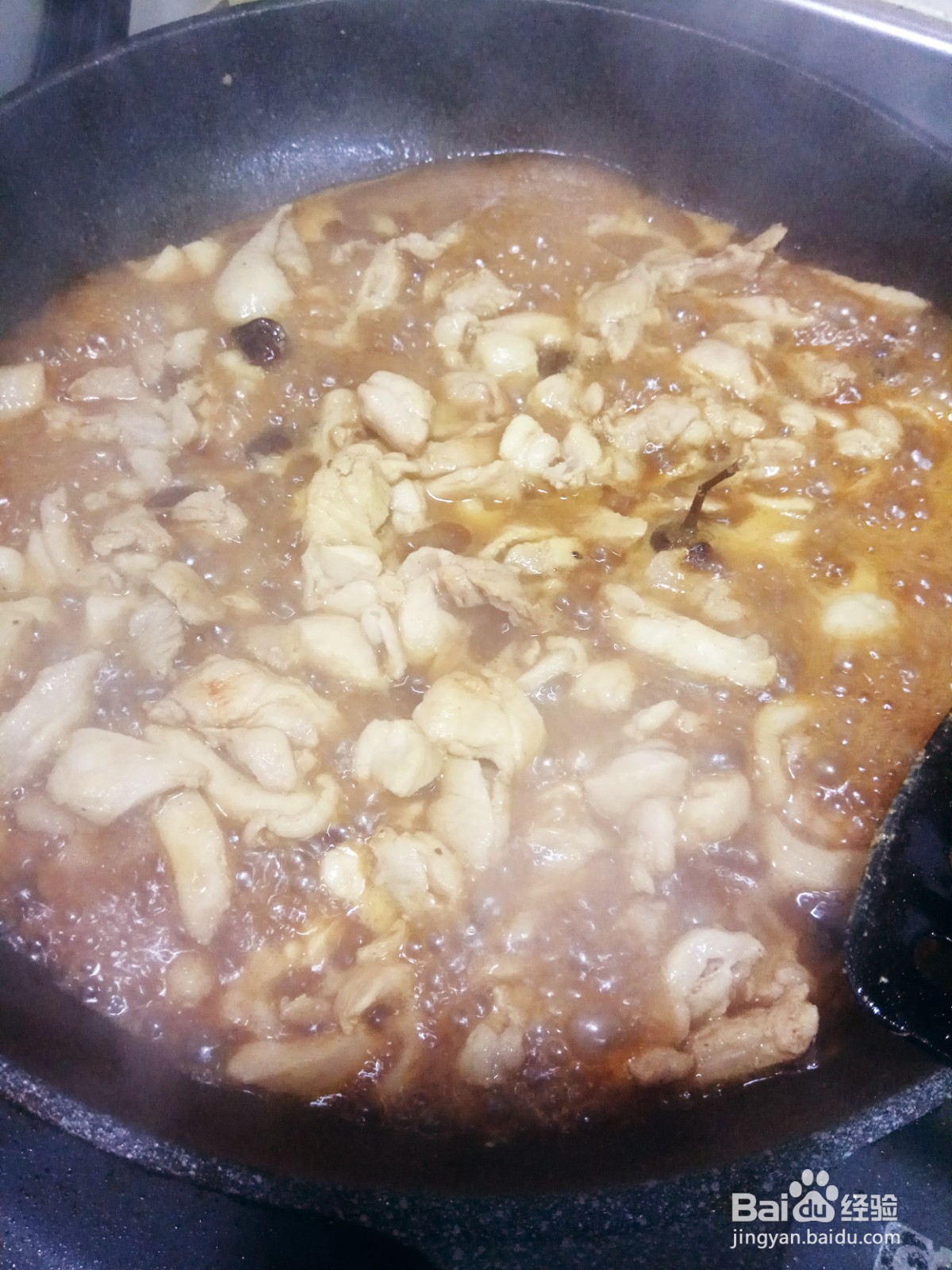 辣炒啤酒鸡—鸡腿肉的新鲜做法，简单又省事