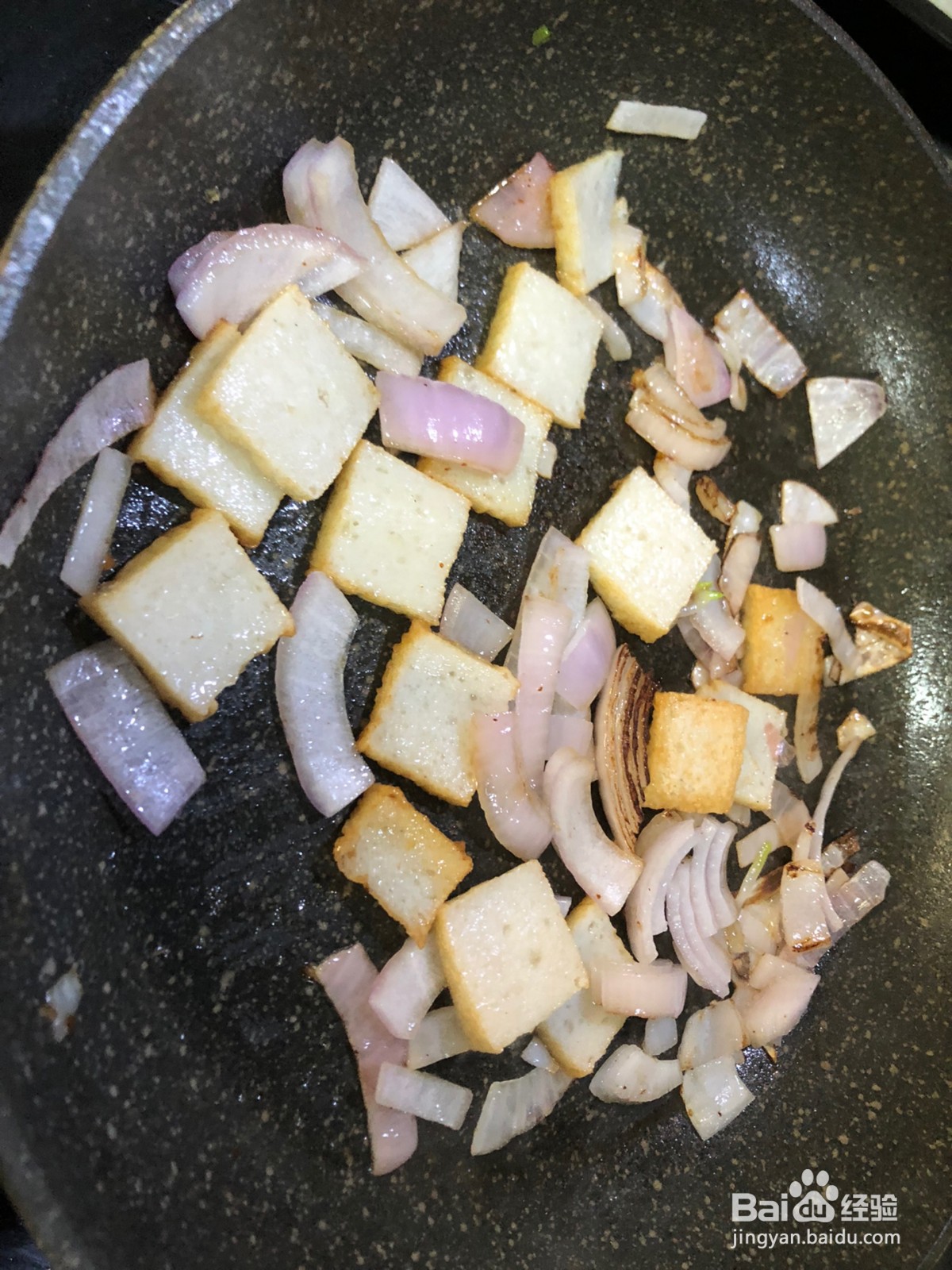 鹌鹑蛋鸡肉炒年糕怎么做