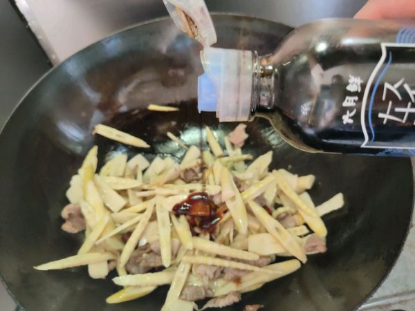 鲜香美味笋炒肉