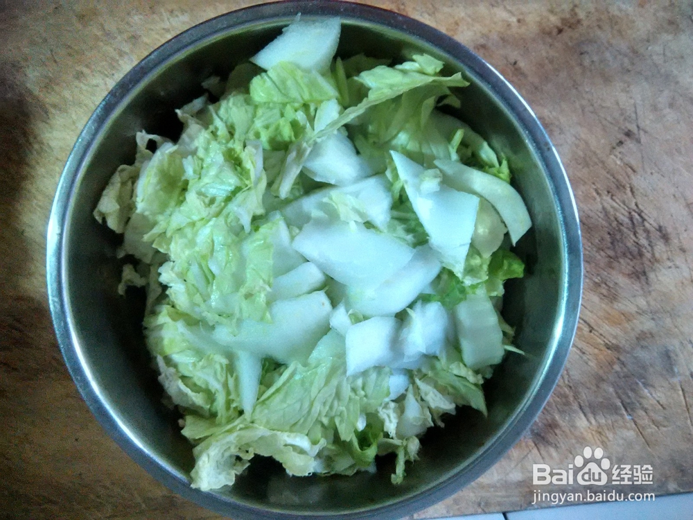 平菇炒香肠白菜