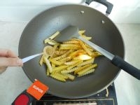 炒洋芋的做法