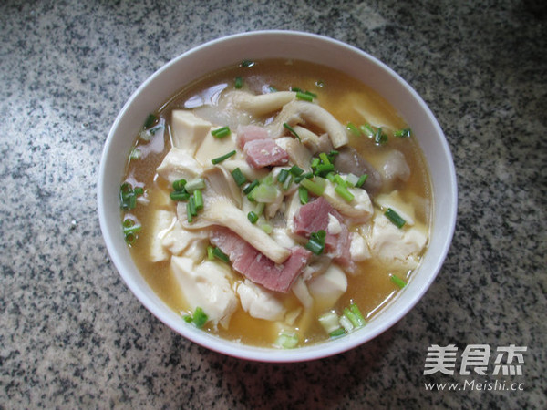 秀珍菇咸肉豆腐