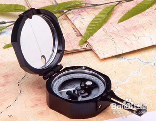 在大海上怎样辨别方向