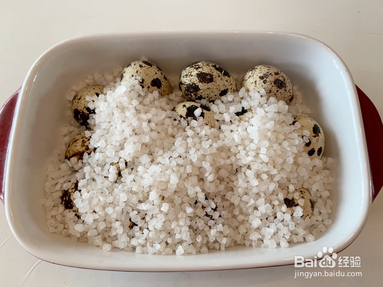 盐焗鹌鹑蛋的做法