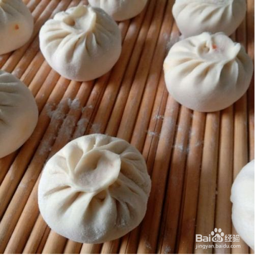 胡萝卜木耳素包子的做法