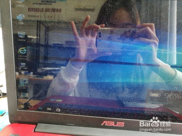 华硕笔记本W系列的拆机方法 W510L 519L