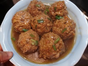 餐厅版红烧狮子头