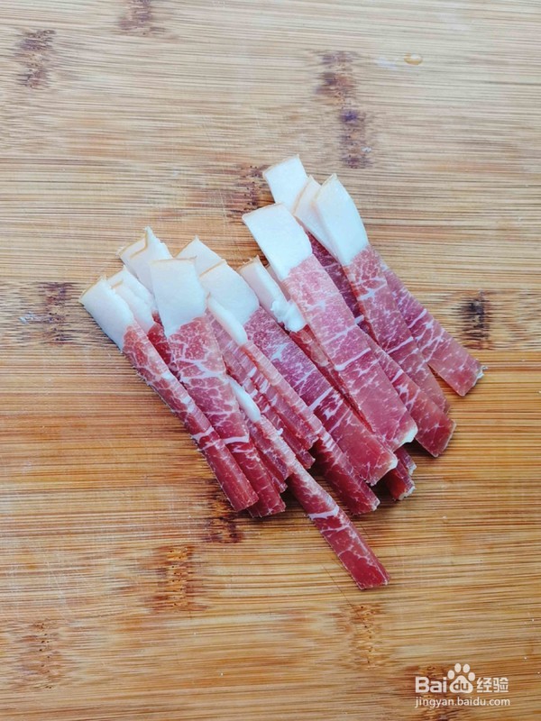 花菇火腿蒸鸡的具体做法