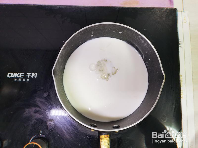 「奥利奥慕斯蛋糕」的做法