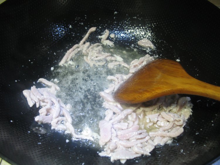 肉丝芹菜的做法 ,下饭必备!