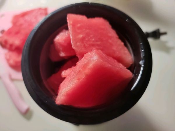 西瓜桃桃气泡水