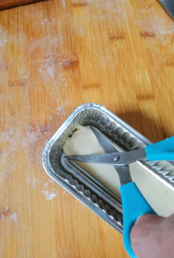 咸蛋肉松热狗面包
