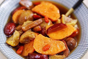 秋冬补气血糖水～栗子红薯甜汤