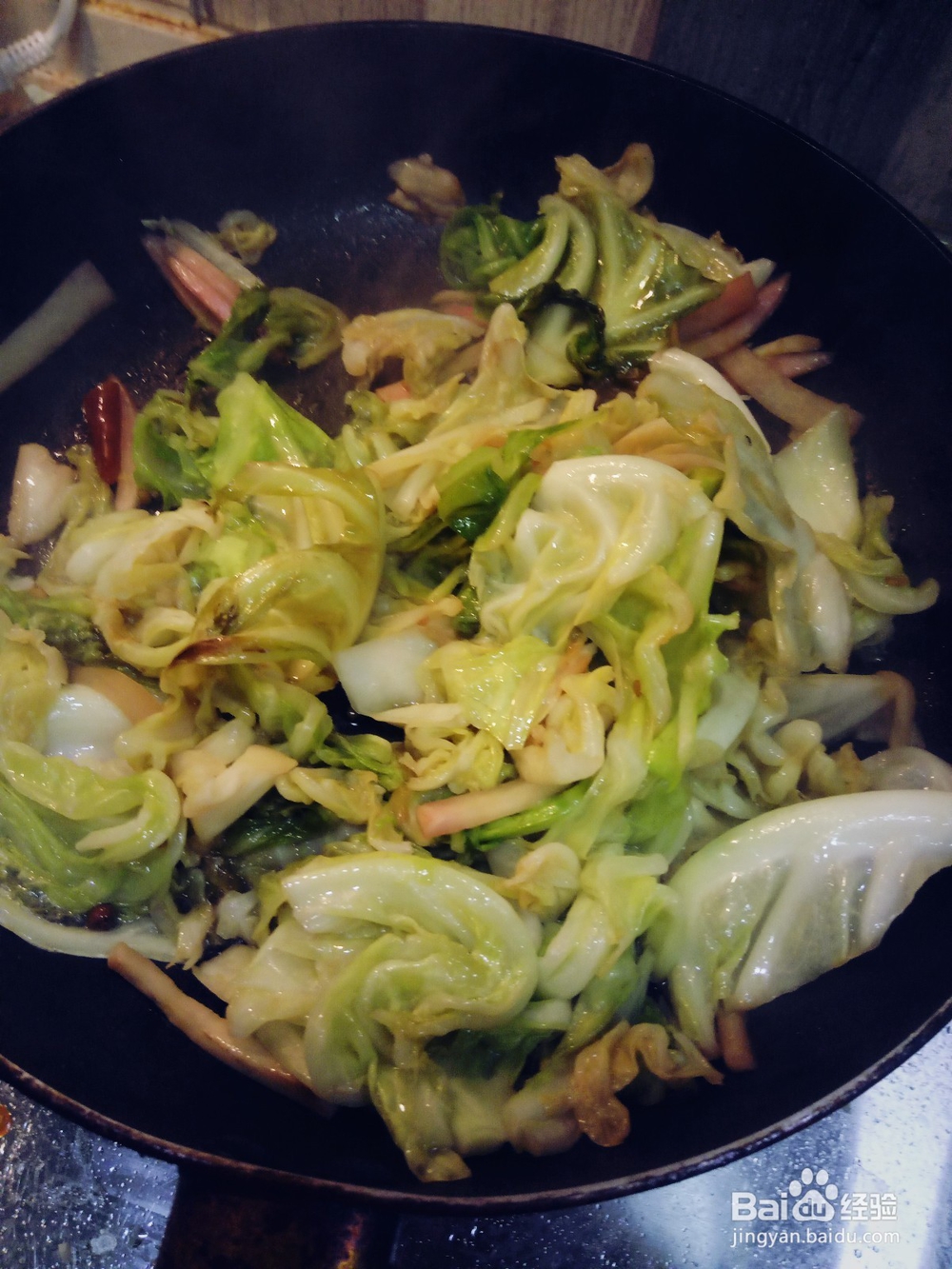怎样炒酸辣味的圆白菜