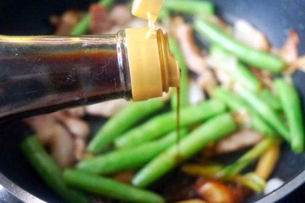 四季豆焖乌冬面