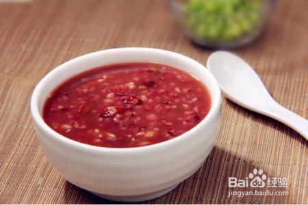 晚上肚子饿了应不应该吃东西?真相是这样的……