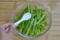 椒油脆莴苣的美味做法