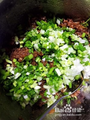 如何制作酱肉包