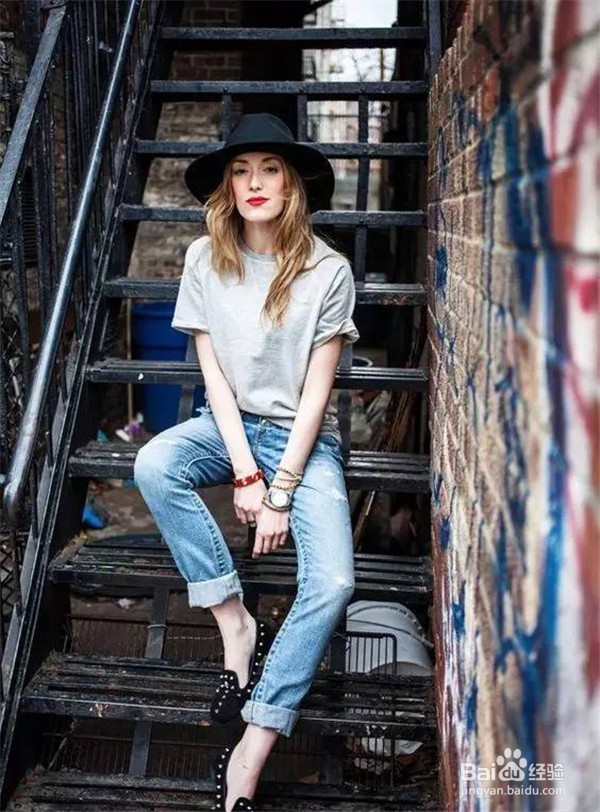 T恤+九分裤,普通女孩也能穿出时尚感!