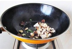 春季里可滋补的排毒瘦身美食---鲜虾荠菜汤