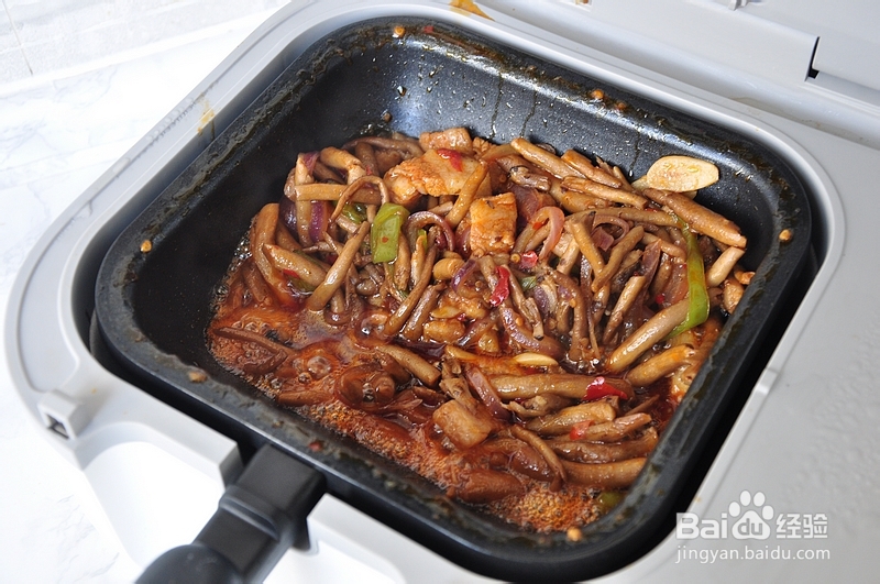 适合懒人做的干锅茶树菇