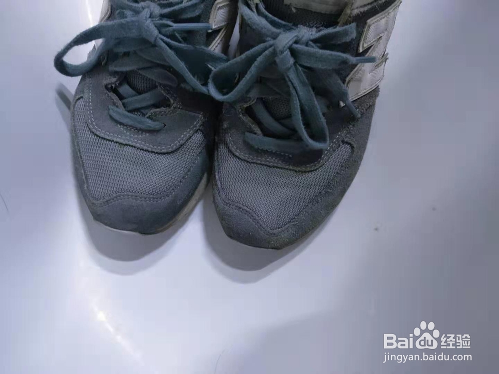 磨毛鞋面脏了怎么清洗