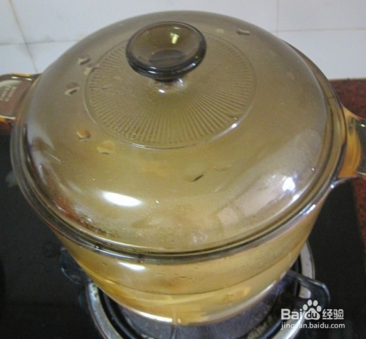 鸡肉煲鱼翅骨汤