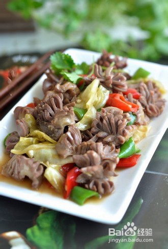 家常菜泡菜鸡胗花的做法教程