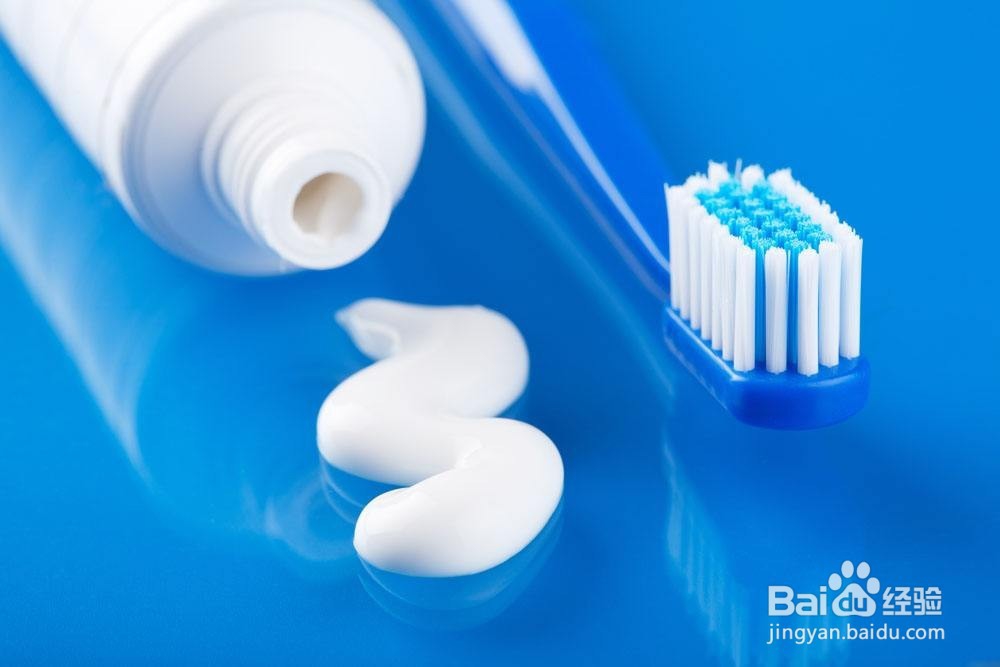 如何清洗茶杯？