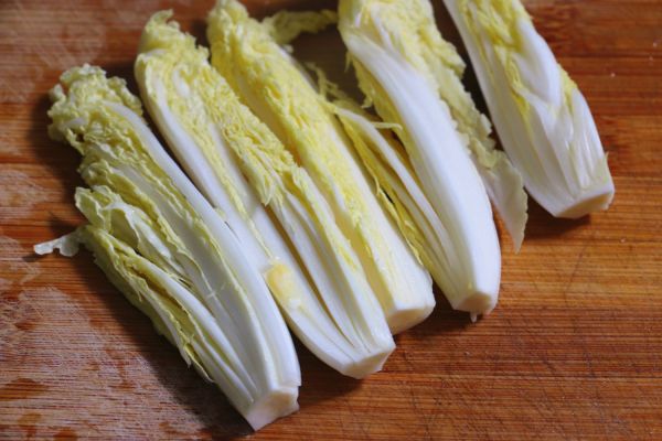 腊肠粉丝娃娃菜