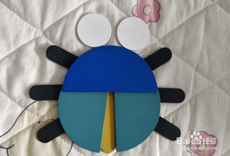 用形状积木怎么拼一只小瓢虫？