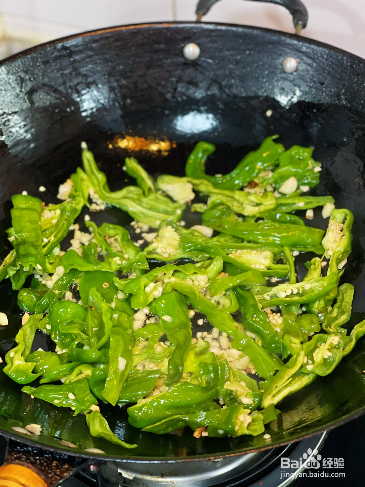 青椒炒面筋的做法