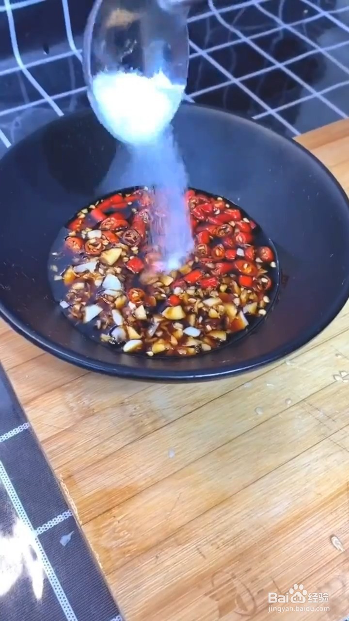 如何制作好吃的家庭版凉拌豆角