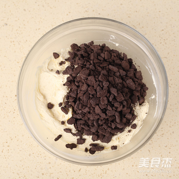 口感润泽的奥利奥磅蛋糕
