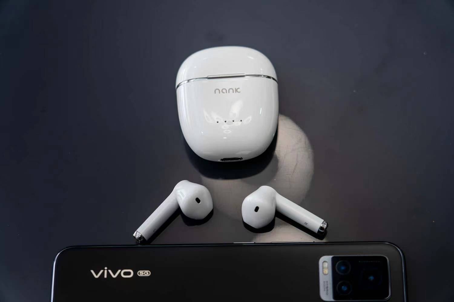 国产蓝牙耳机评测：南卡和FIIL谁值得入手？