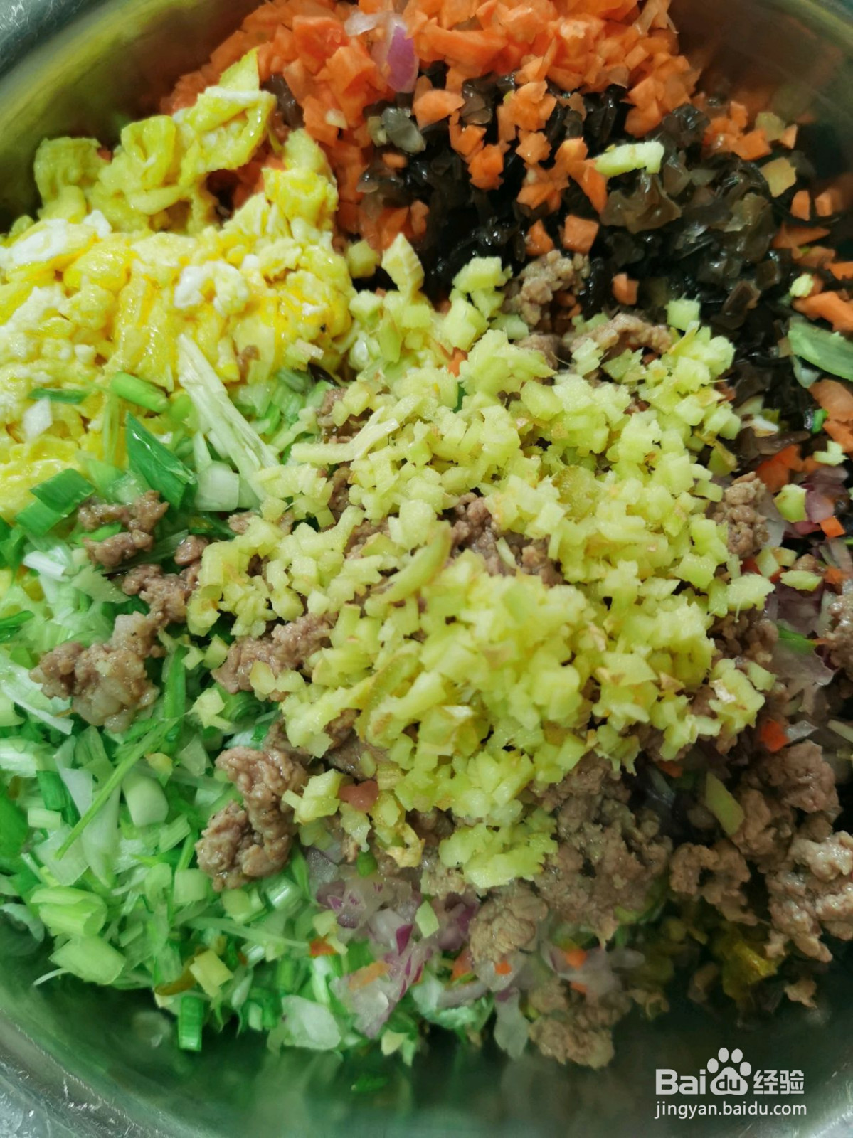 酸豆角鸡蛋包的做法