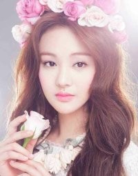 今年最流行的微卷刘海