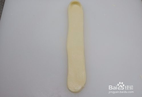 莲蓉蛋黄酥（不用醒面，不用揉出膜）怎么做？