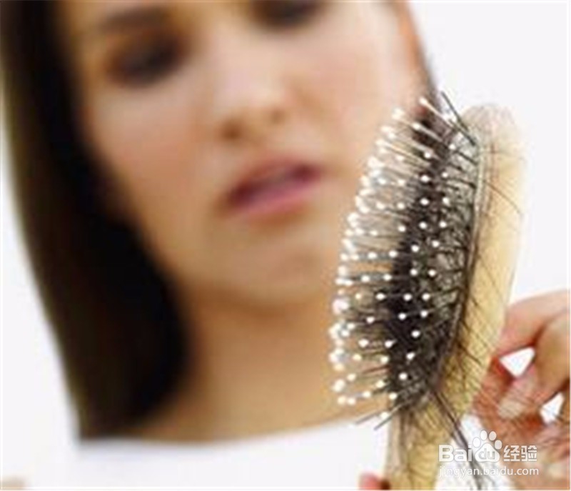 这些脱发、白发症状是肝肾阴虚引起的