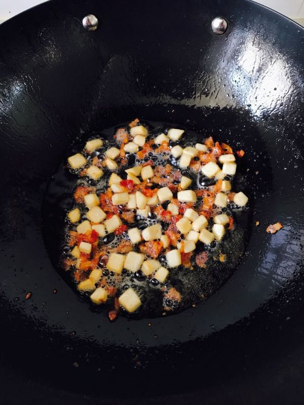 培根杏鲍菇酱油炒饭