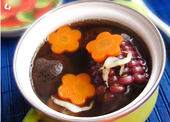 红蘑虾皮玉米汤