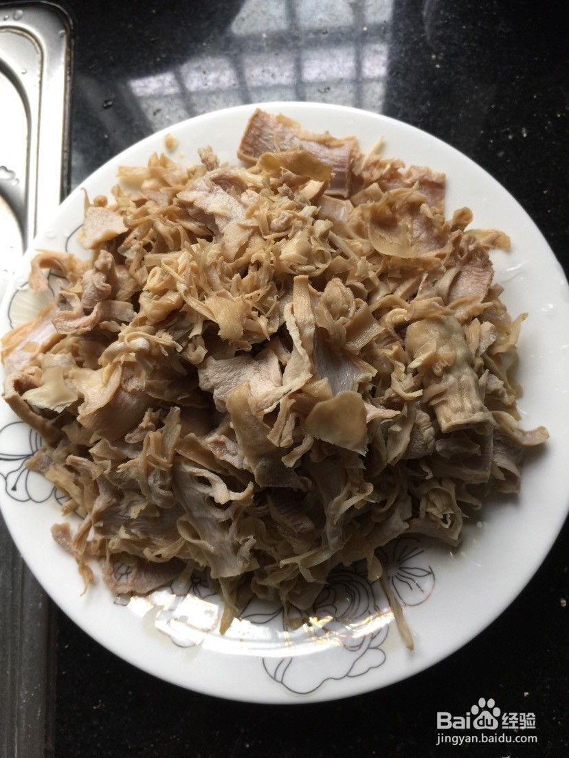 暖心笋干烤肉的做法